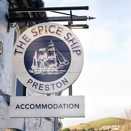 The Spice Ship Hotel Уеймут Екстериор снимка